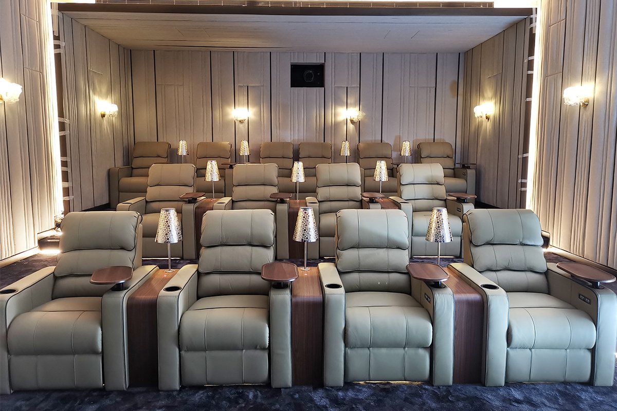 Luxury Recliners & Lounge Seating Solutions in Bangalore – Premium Comfort Furniture for Modern Interiors